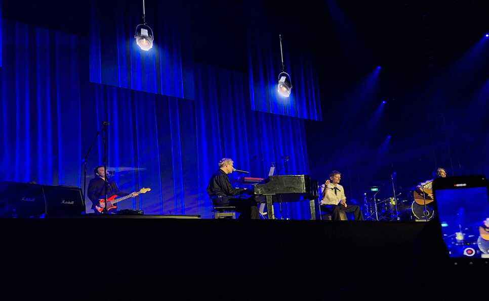 rekomendasi-hp-terbaik-untuk-nonton-konser-di-tahun-2026