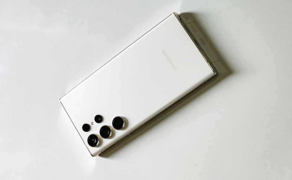 rekomendasi-hp-terbaik-bisa-digunakan-untuk-jangka-panjang